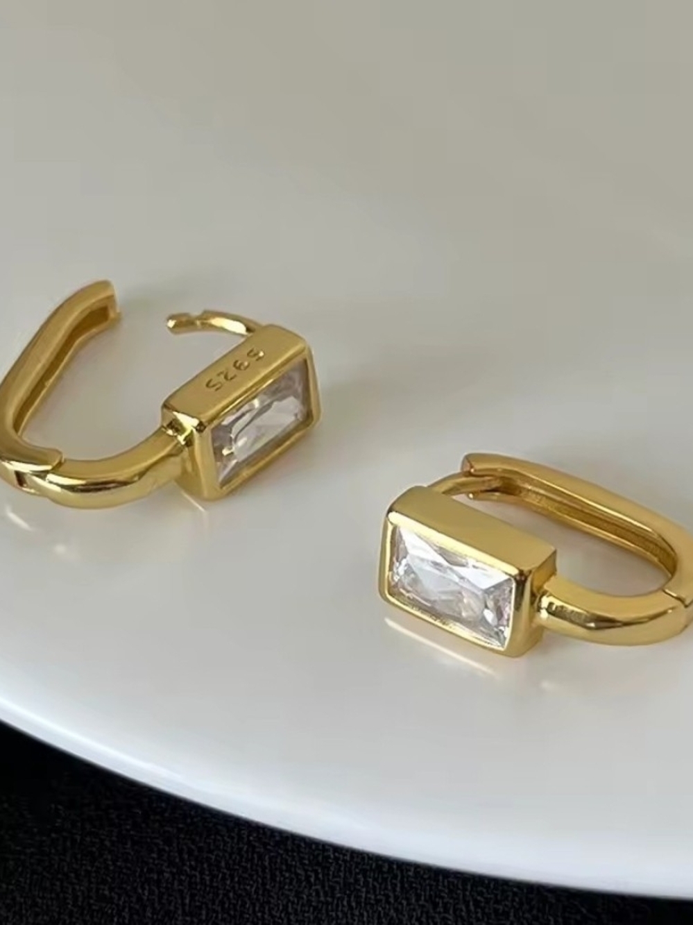 Delicate Gold-Plated Stone Huggie Earrings - Picture 2 of 2